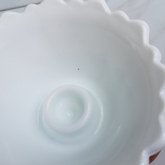 Vintage White Milk Glass Cup Candle Holders Set of 2 Leaf Design - Picture 10 of 10